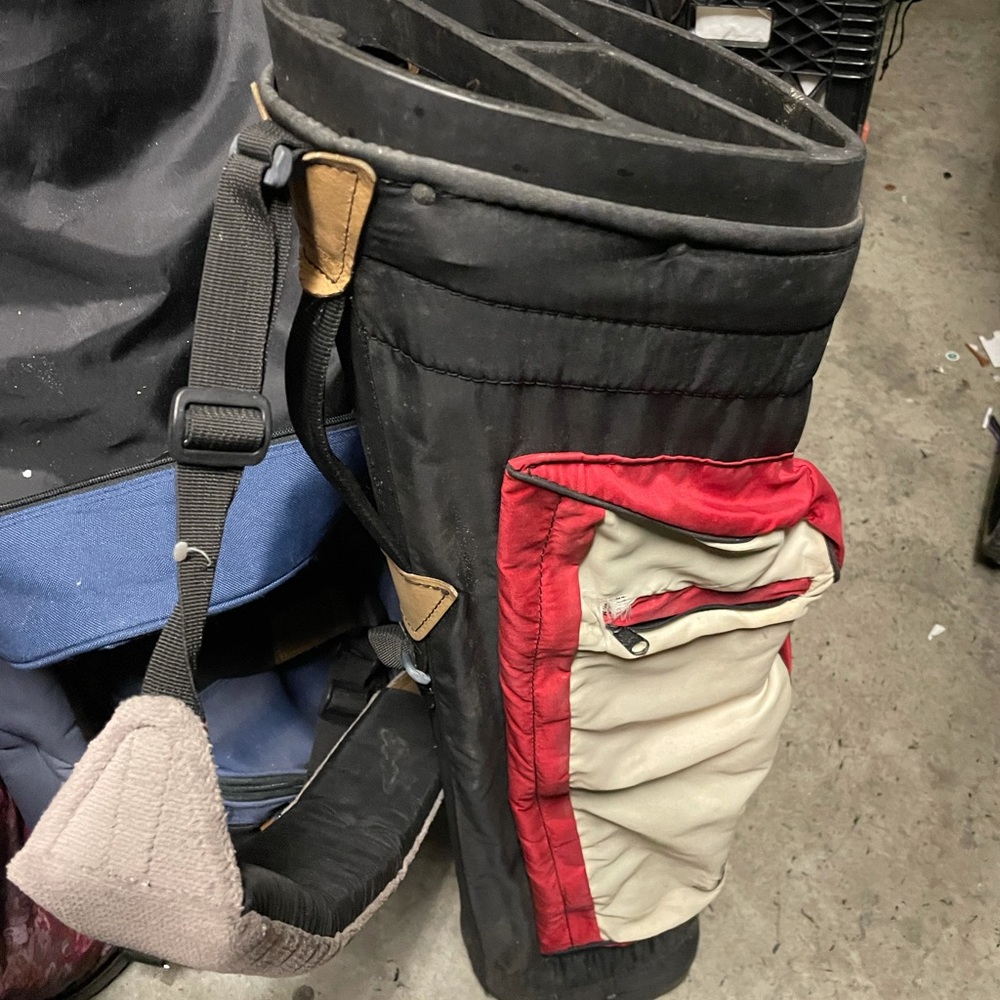 Lite Weight bag By Highlander